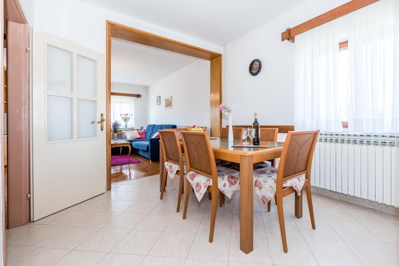 Apartment Promona Drnis Exterior photo